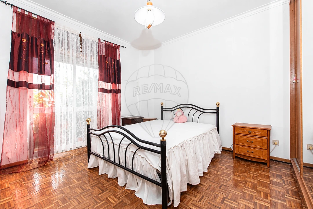 Apartamento T2 para Venda em Massamá e Monte Abraão Foto 10
