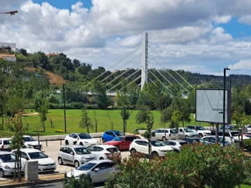 Loja para Venda em Marrazes e Barosa