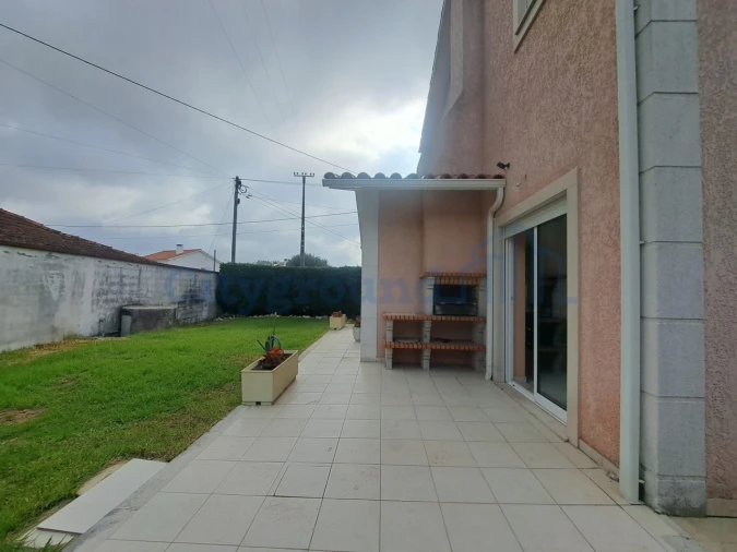 Moradia T3 para Venda em Arrabal Foto 8