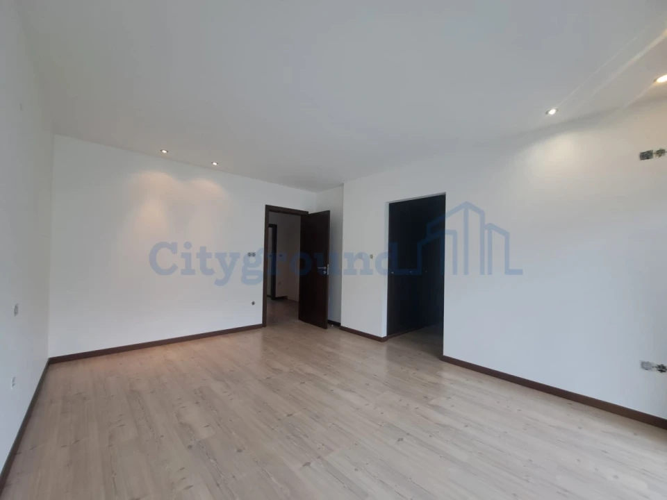 Moradia T3 para Venda em Leiria, Pousos, Barreira e Cortes Foto 16