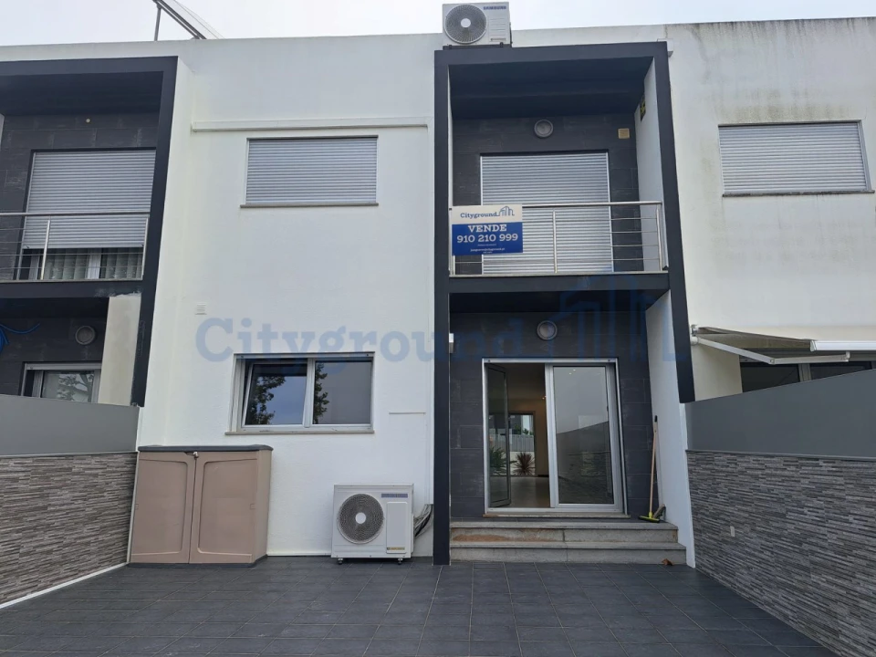 Moradia T3 para Venda em Leiria, Pousos, Barreira e Cortes Foto 2