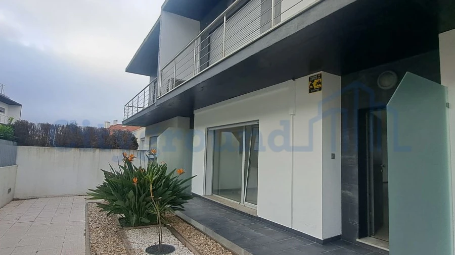 Moradia T3 para Venda em Leiria, Pousos, Barreira e Cortes