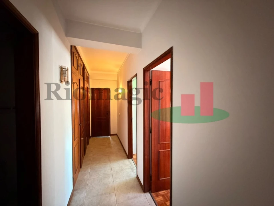 Apartamento T3 para Venda em Rio Maior Foto 11
