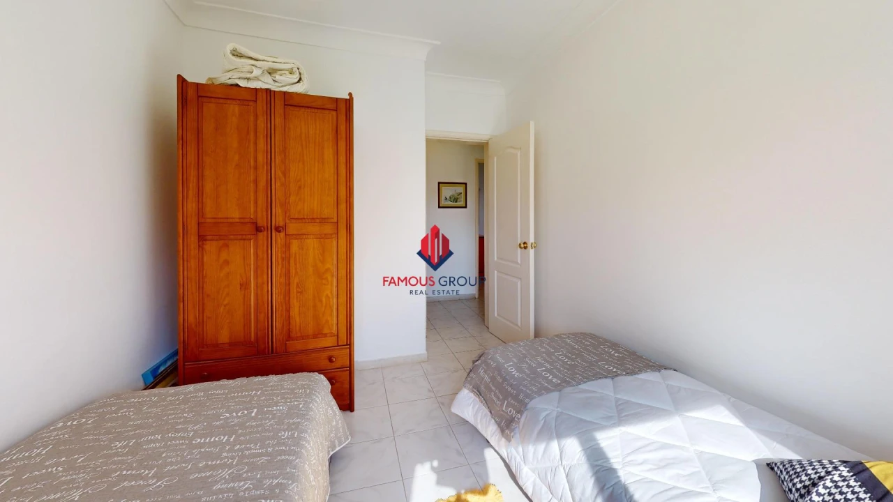 Apartamento T2 para Venda em Portimão Foto 12