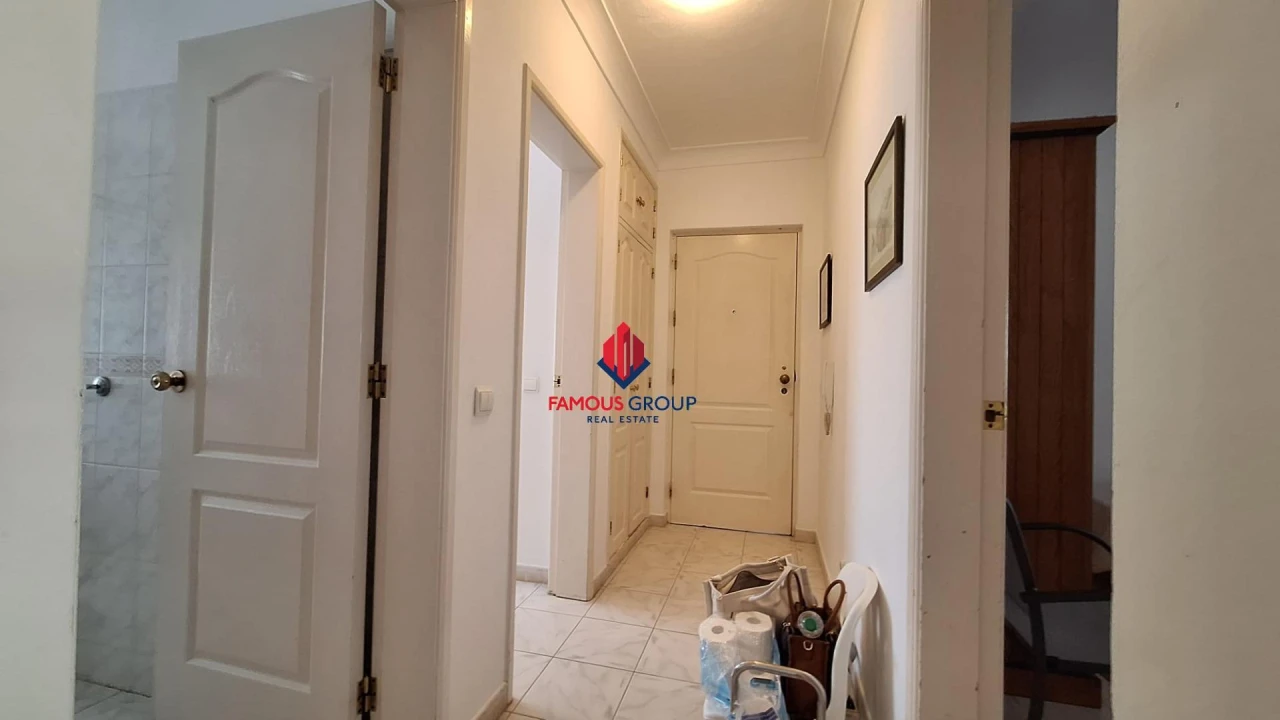 Apartamento T2 para Venda em Portimão Foto 13