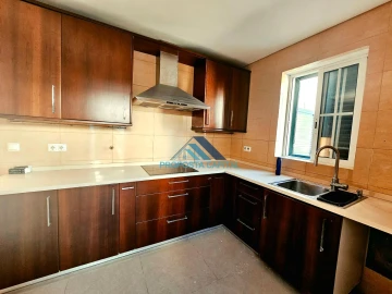 Moradia T4 para Venda em Alcabideche