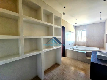 Moradia T4 para Venda em Alcabideche