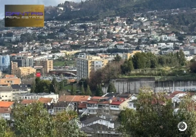 Moradia T4 para Venda em Nogueira, Fraião e Lamaçães