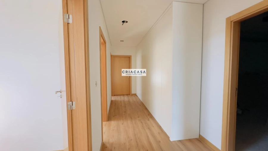 Apartamento T2 para Venda em Campo Foto 5