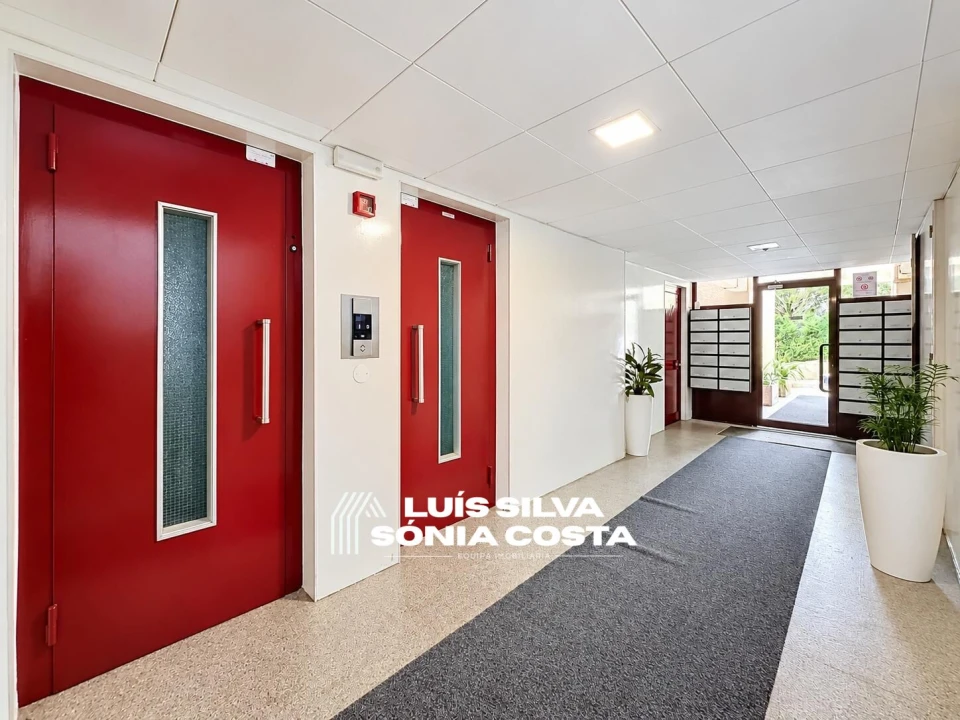 Apartamento T3 para Venda em São João da Madeira Foto 2