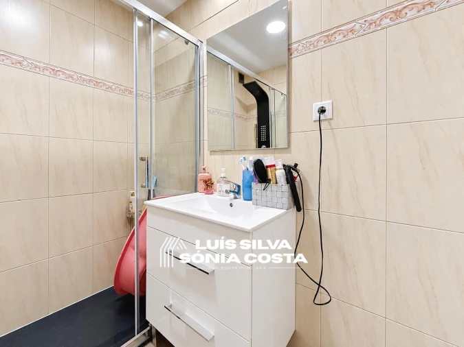 Apartamento T3 para Venda em São João da Madeira Foto 21