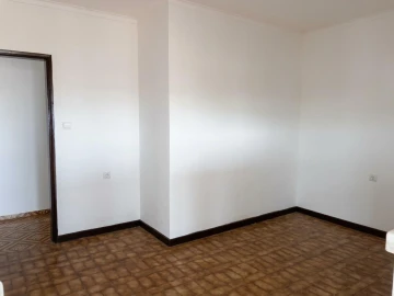 Moradia T3 para Venda em São João das Lampas e Terrugem