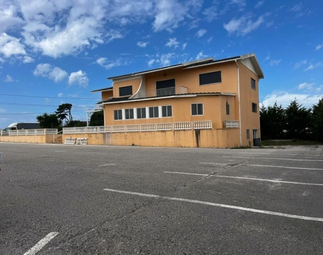 Moradia T3 para Venda em São João das Lampas e Terrugem Foto 2