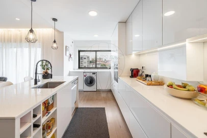 Apartamento T3 para Venda em São Vicente (Braga)