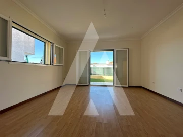 Moradia T3 para Venda em Oliveira do Bairro