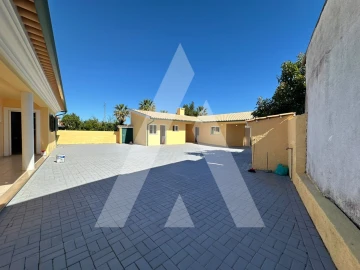 Moradia T3 para Venda em Oliveira do Bairro