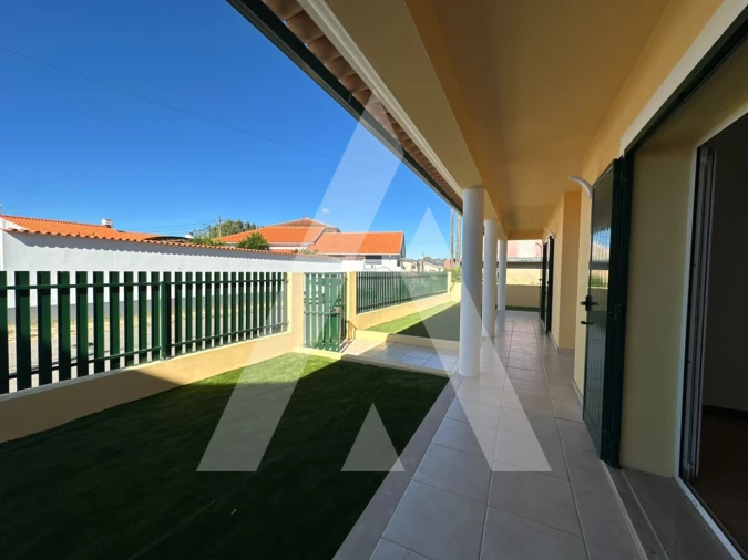 Moradia T3 para Venda em Oliveira do Bairro Foto 4