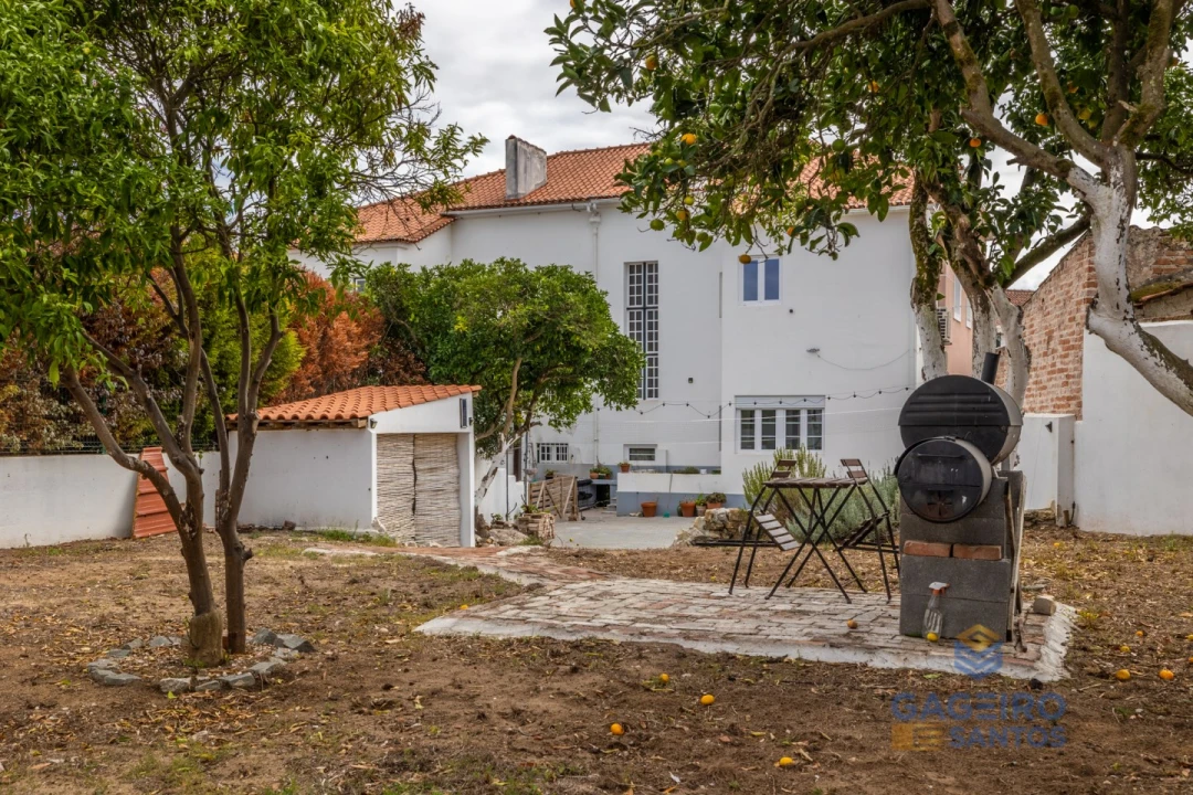 Moradia T4 para Venda em Valado dos Frades Foto 47