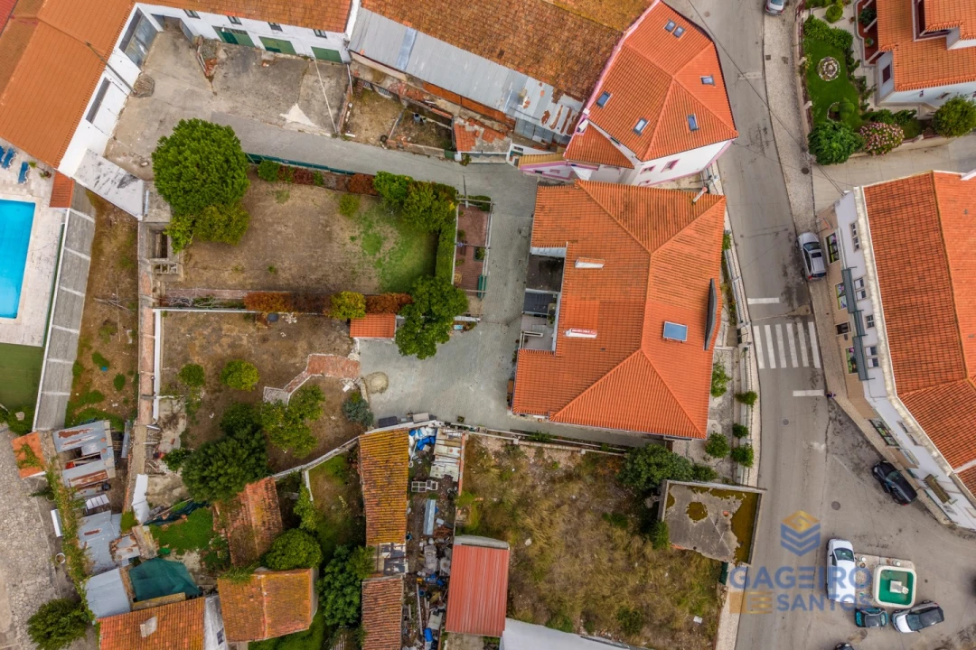 Moradia T4 para Venda em Valado dos Frades Foto 57