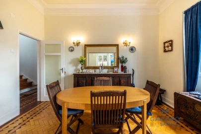 Moradia T4 para Venda em Valado dos Frades