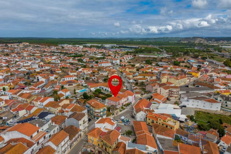 Moradia T4 para Venda em Valado dos Frades Foto 58