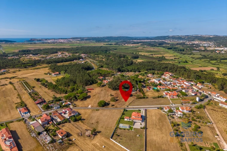 Terreno para Venda em Tornada e Salir do Porto Foto 16