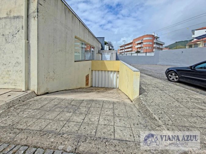 Armazém para Arrendamento em Santa Maria Maior e Monserrate e Meadela Foto 6