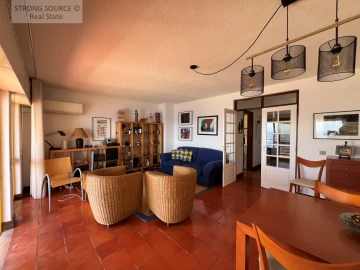 Apartamento T2 para Venda em Sesimbra (Santiago)