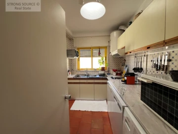 Apartamento T2 para Venda em Sesimbra (Santiago)