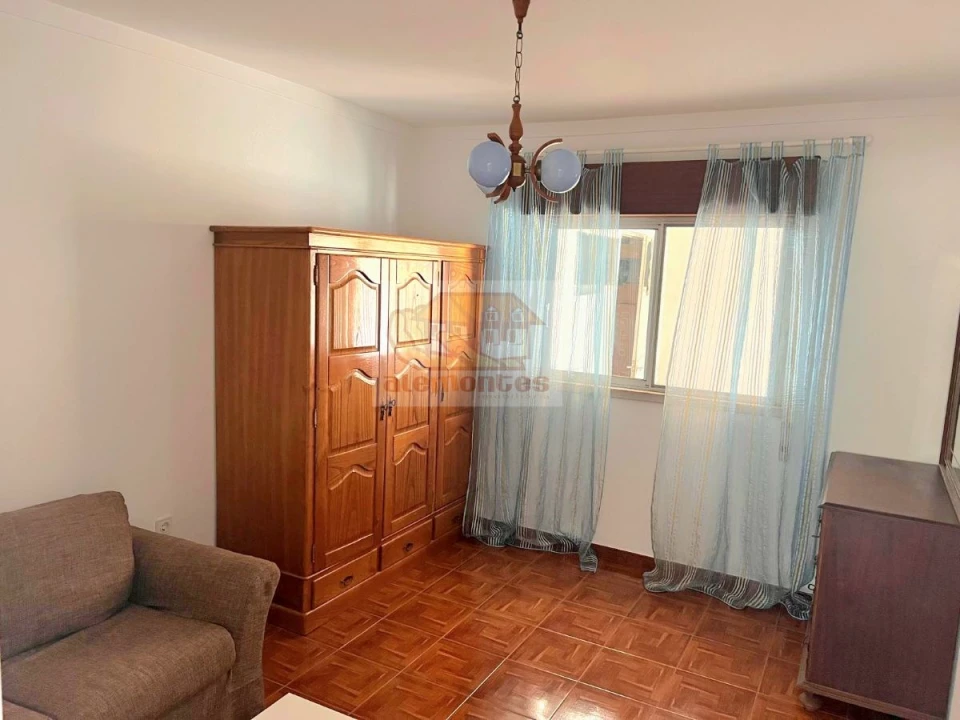 Moradia T4 para Venda em Carvalhal Foto 10