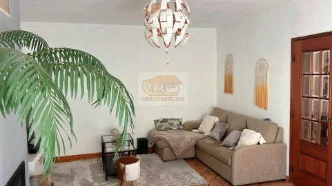 Moradia T4 para Venda em Carvalhal
