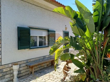Moradia T4 para Venda em Carvalhal