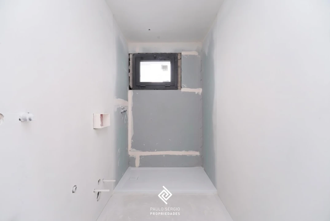 Apartamento T4 para Venda em Anta e Guetim Foto 17