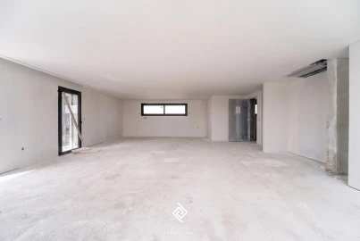 Apartamento T4 para Venda em Anta e Guetim