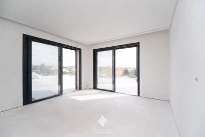 Apartamento T4 para Venda em Anta e Guetim