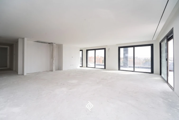 Apartamento T4 para Venda em Anta e Guetim Foto 4