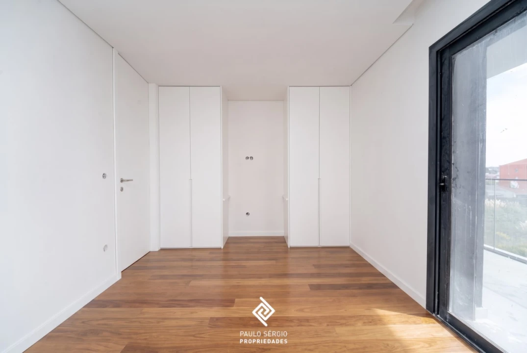 Apartamento T3 para Venda em Anta e Guetim Foto 11