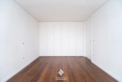 Apartamento T3 para Venda em Anta e Guetim