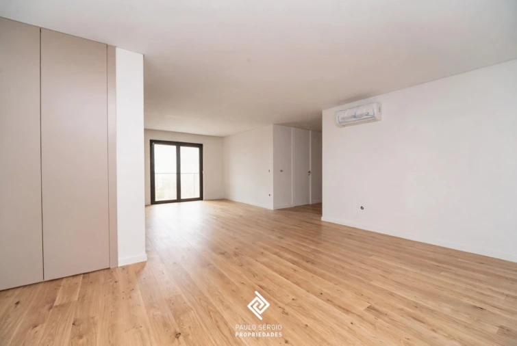 Apartamento T3 para Venda em Anta e Guetim Foto 6
