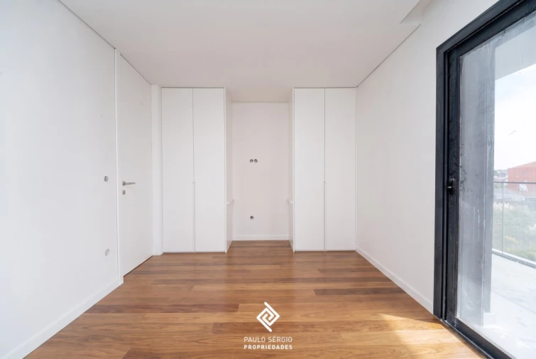 Apartamento T3 para Venda em Anta e Guetim Foto 11