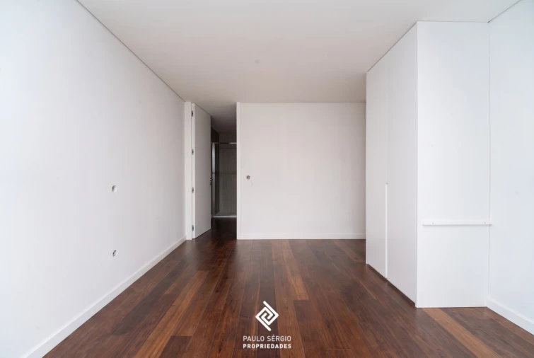 Apartamento T3 para Venda em Anta e Guetim Foto 16
