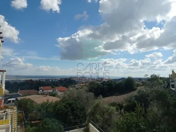 Moradia T4 para Venda em Alverca do Ribatejo e Sobralinho