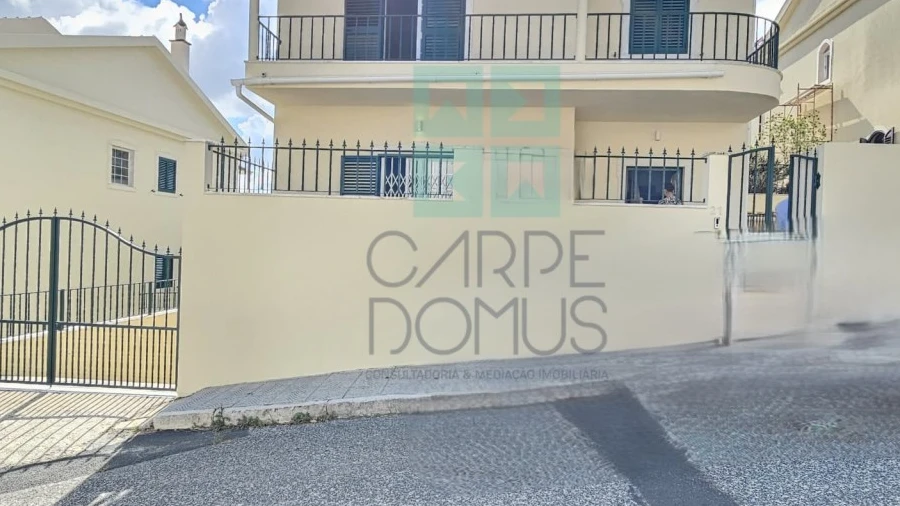 Moradia T4 para Venda em Alverca do Ribatejo e Sobralinho