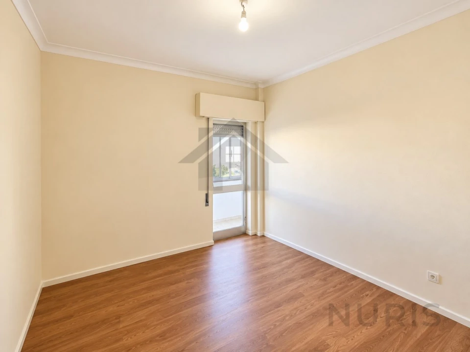 Apartamento T2 para Venda em Portimão Foto 7