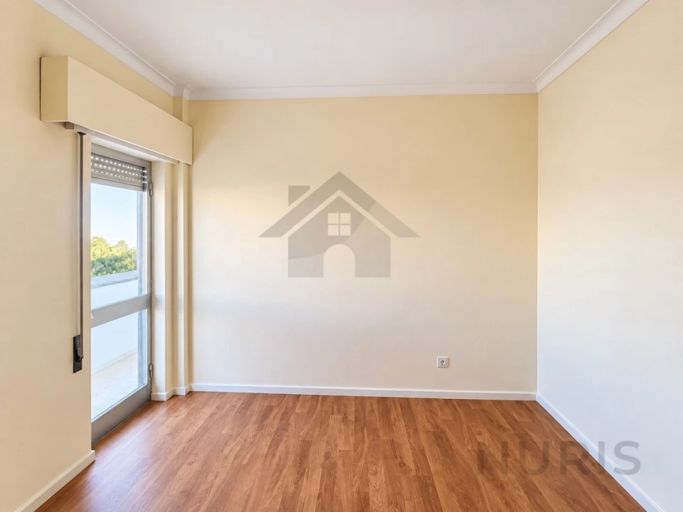 Apartamento T2 para Venda em Portimão Foto 8