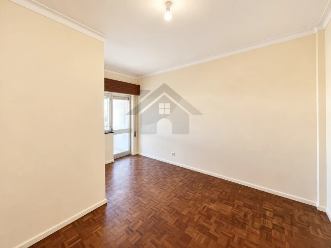 Apartamento T2 para Venda em Portimão Foto 2