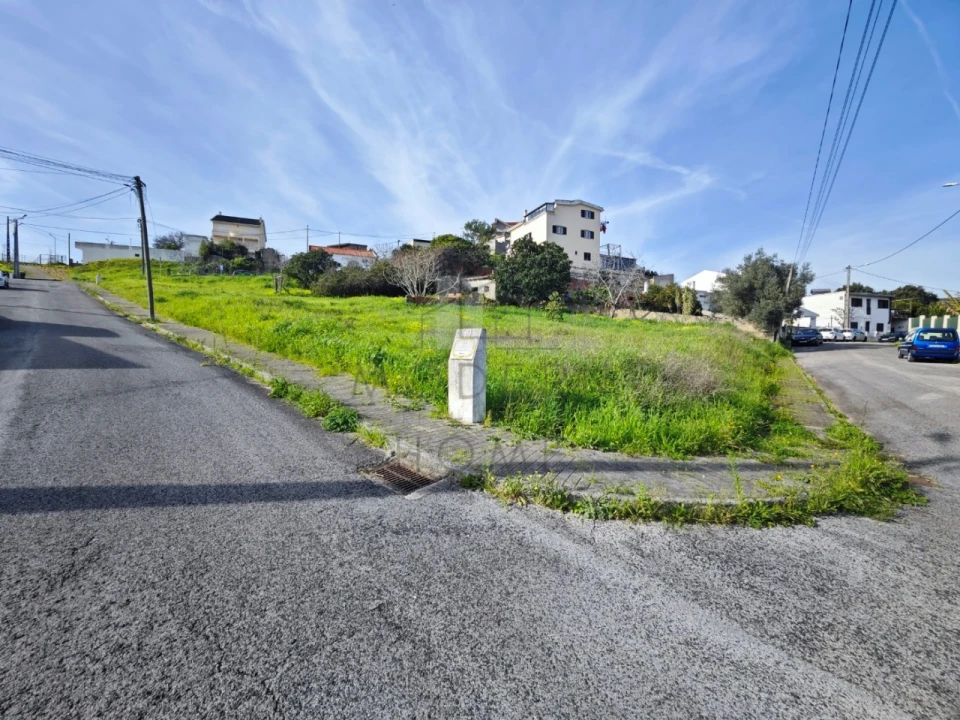 Terreno para Venda em Loures Foto 4