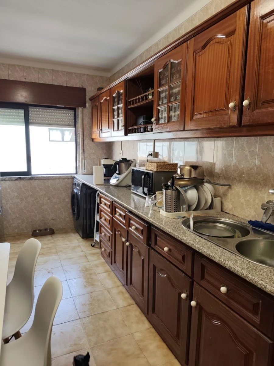 Apartamento T2 para Venda em Algueirão-Mem Martins Foto 8
