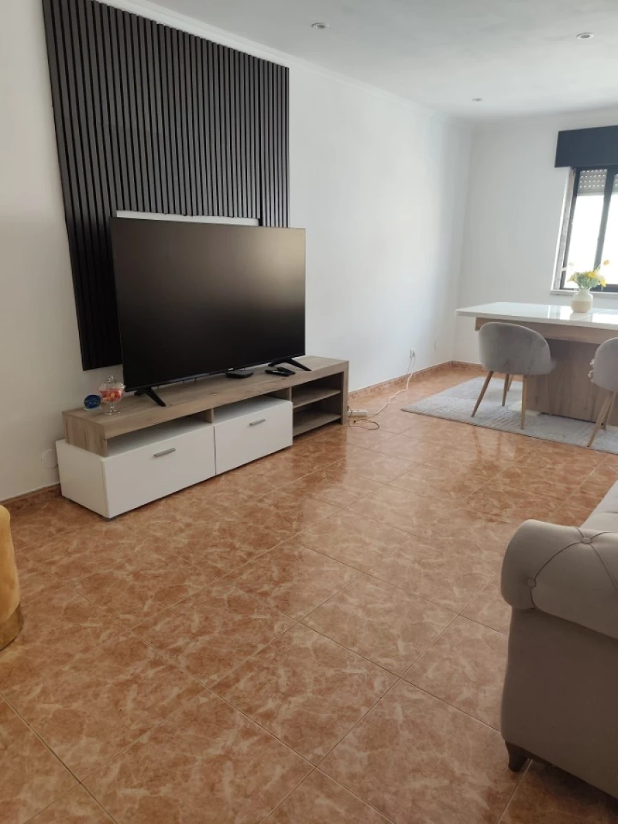 Apartamento T2 para Venda em Algueirão-Mem Martins Foto 30