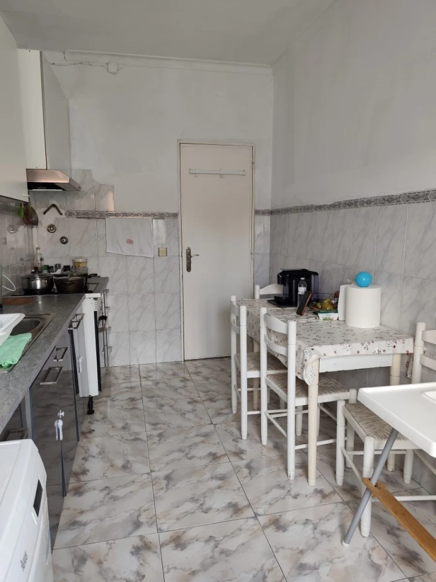 Apartamento T3 para Venda em Algueirão-Mem Martins Foto 4